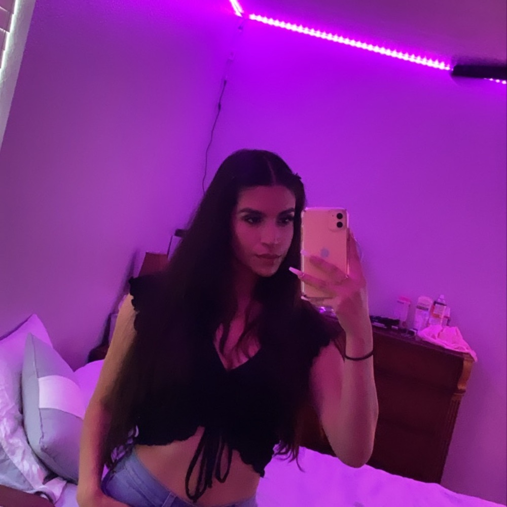 Meet your Posher, Gabriela